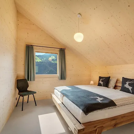 Ruheoase Mit Bergsicht Churwalden